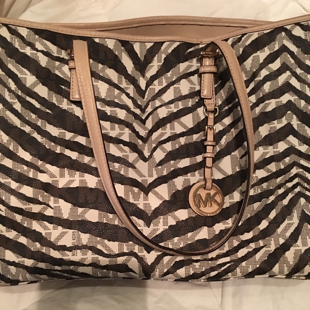Authentic Michael Kors Large handbag